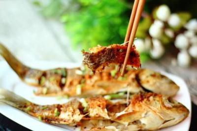 好吃到停不下筷子的香酥烤魚，做法簡單，少油少鹽，吃起來更健康