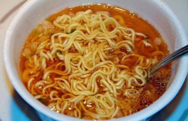 這四種早餐別再給孩子吃，特別是第二種