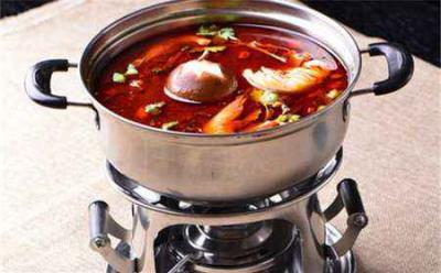 自貢旋轉(zhuǎn)小火鍋技術(shù)培訓多少錢？