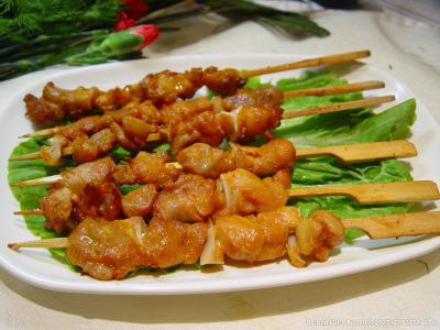 餐飲創(chuàng)業(yè)項(xiàng)目，無(wú)煙燒烤技術(shù)培訓(xùn)哪里比較好？