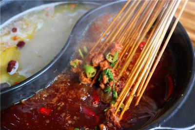 餐飲小吃培訓(xùn)創(chuàng)業(yè)，哪里可以學(xué)習(xí)串串香技術(shù)培訓(xùn)？