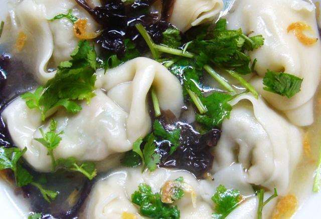 成都學(xué)燒烤烤魚(yú)哪里有培訓(xùn)班？成都哪里可以學(xué)烤魚(yú)技術(shù)？