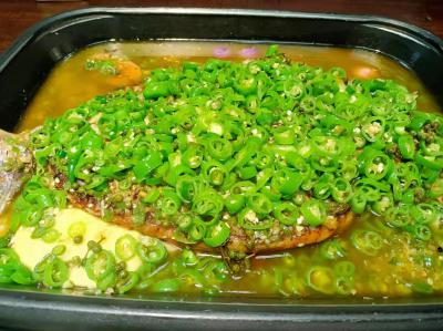 烤魚(yú)培訓(xùn)費(fèi)用多少？成都正宗烤魚(yú)培訓(xùn)學(xué)校有哪些？