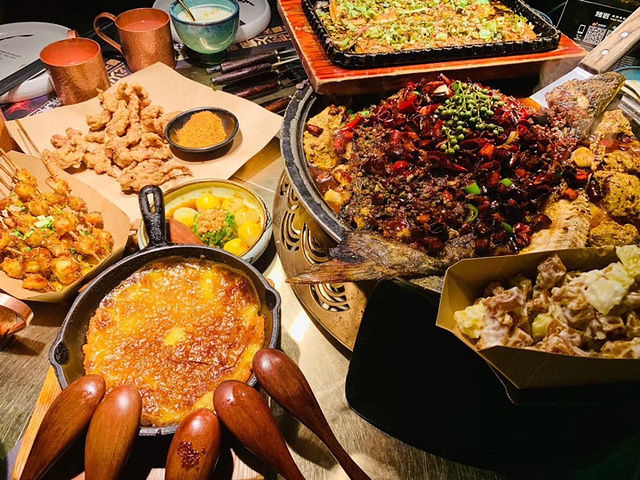 成都學(xué)烤魚技術(shù)哪里學(xué)？成都烤魚的做法及配方