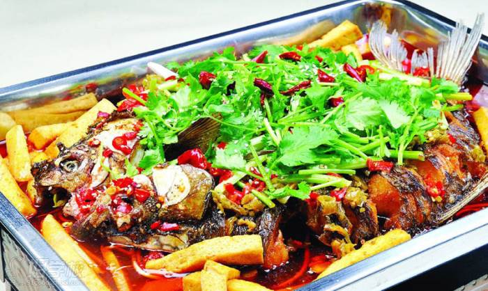 成都烤魚培訓(xùn)學(xué)校哪家好？培訓(xùn)專業(yè)烤魚班哪家好？
