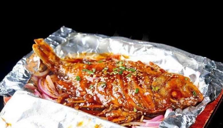 學(xué)萬州烤魚學(xué)費一般多少？成都正宗萬州烤魚