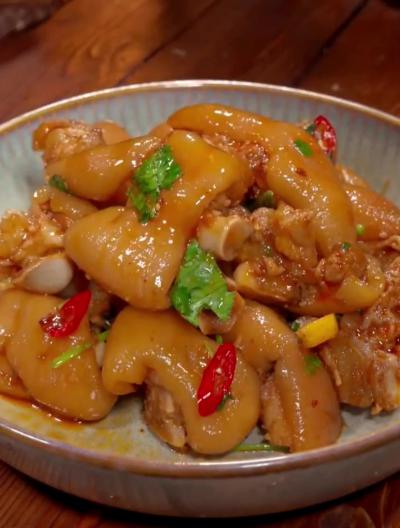 酸辣豬蹄技術(shù)培訓(xùn)班在哪里學(xué)？酸辣豬蹄技術(shù)培訓(xùn)在哪里有？