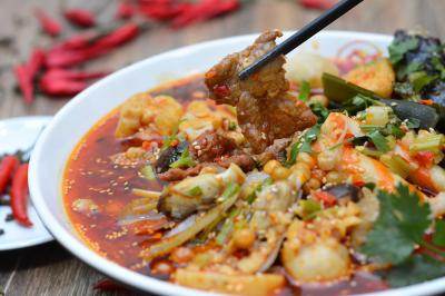 麻辣火鍋冒菜技術(shù)培訓哪家好？蜀味緣培訓學校