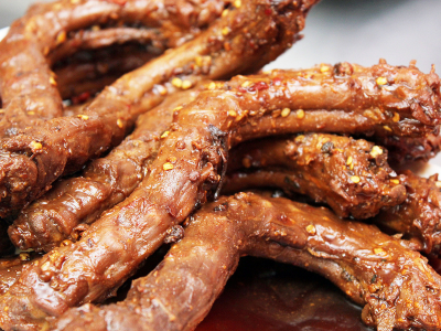 麻辣鴨脖技術(shù)培訓(xùn)班在哪里？蜀味緣培訓(xùn)學(xué)校是您的首選之地