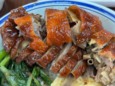 港式燒鵝飯技術(shù)培訓(xùn)哪里好？蜀味緣餐飲培訓(xùn)學(xué)校，助您掌握正宗技藝！