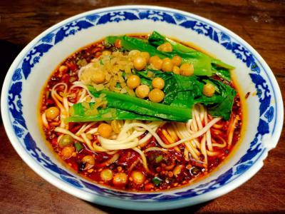 成都蜀味緣餐飲技術(shù)培訓(xùn)學(xué)校：學(xué)各種面食技術(shù)培訓(xùn)多少錢？